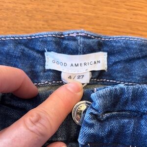 Good American Classic Blue Jeans